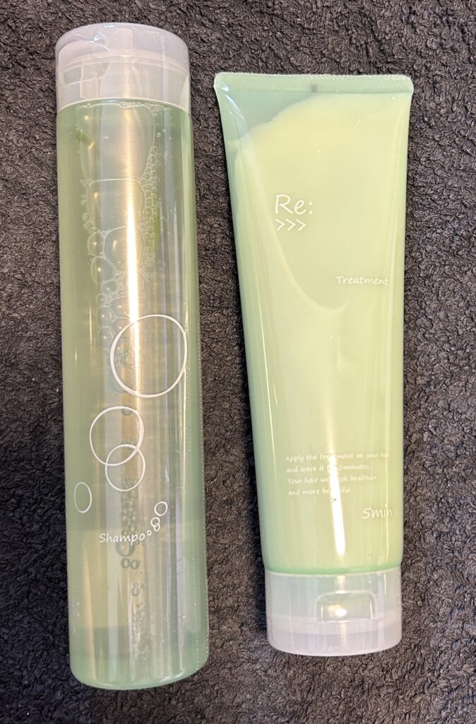 アジュバンホールディングス（４９２９)